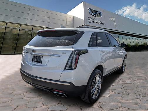 2022 Cadillac XT5 Sport