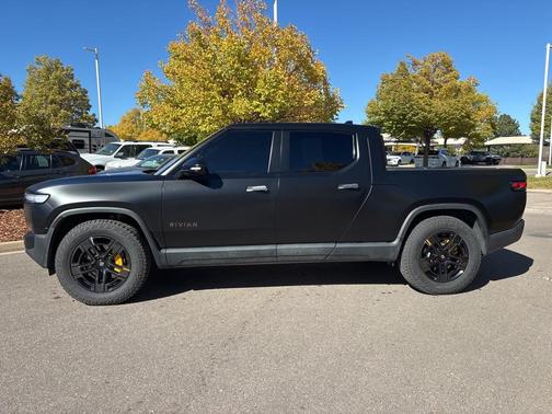 2025 Rivian R1T ASCEND