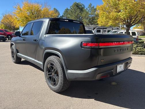 2025 Rivian R1T ASCEND