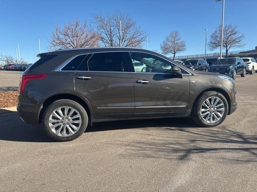 2019 Cadillac XT5 Platinum