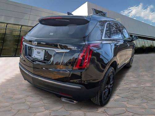 2026 Cadillac XT5 Luxury