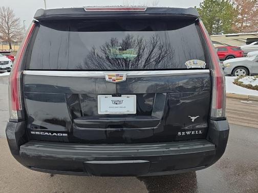 2020 Cadillac Escalade Luxury