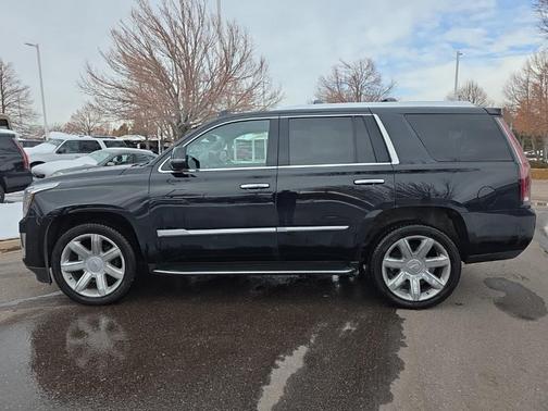 2020 Cadillac Escalade Luxury