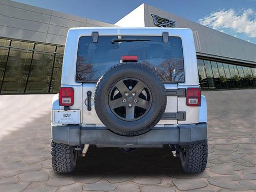 2012 Jeep Wrangler Sahara