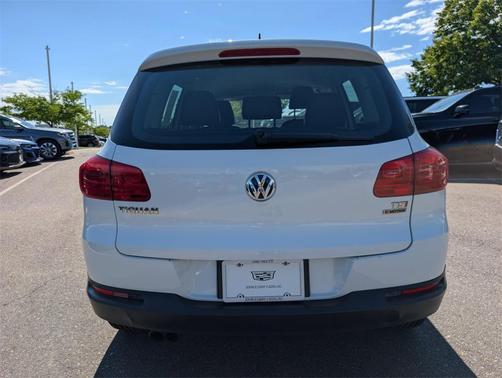 2016 Volkswagen Tiguan S