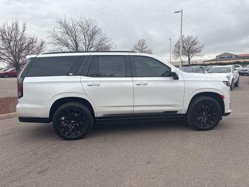 Crystal White Tri-Coat 2024 Cadillac Escalade Sport Platinum