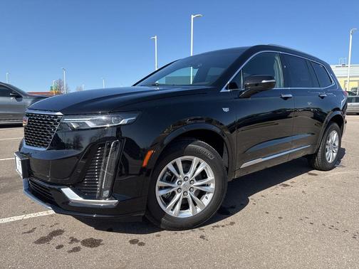 2025 Cadillac XT6 Luxury AWD