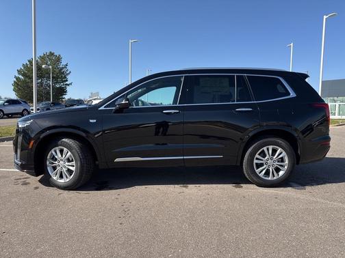 2025 Cadillac XT6 Luxury AWD
