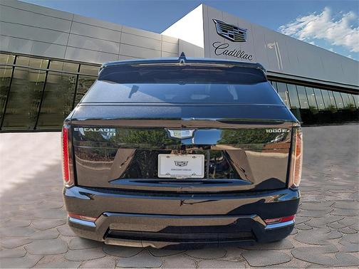 2025 Cadillac Escalade IQ Sport 2