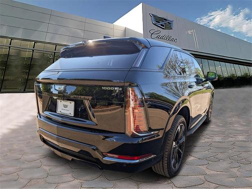 2025 Cadillac Escalade IQ Sport 2