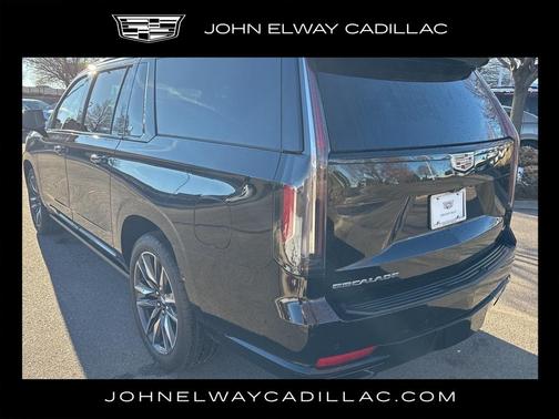 2022 Cadillac Escalade ESV Sport Platinum