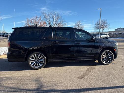 2022 Cadillac Escalade ESV Sport Platinum