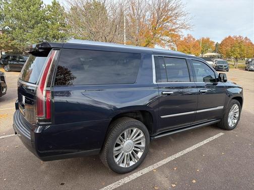 2018 Cadillac Escalade ESV Platinum