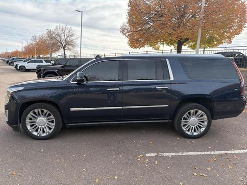 2018 Cadillac Escalade ESV Platinum