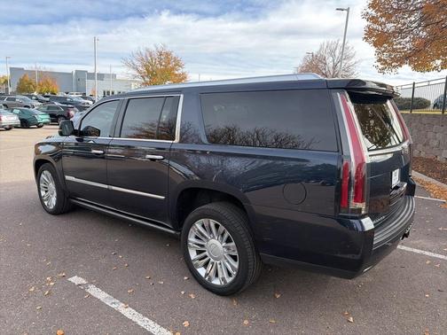 2018 Cadillac Escalade ESV Platinum