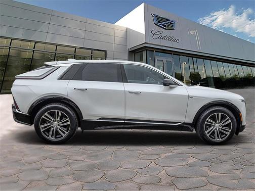 2025 Cadillac LYRIQ Luxury