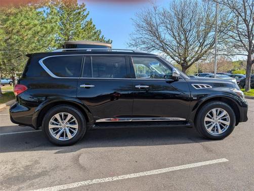 2016 INFINITI QX80 Base