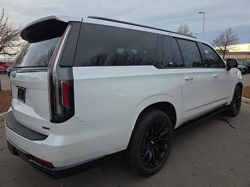 2023 Cadillac Escalade ESV Sport Platinum