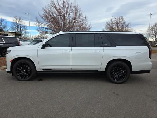 2023 Cadillac Escalade ESV Sport Platinum