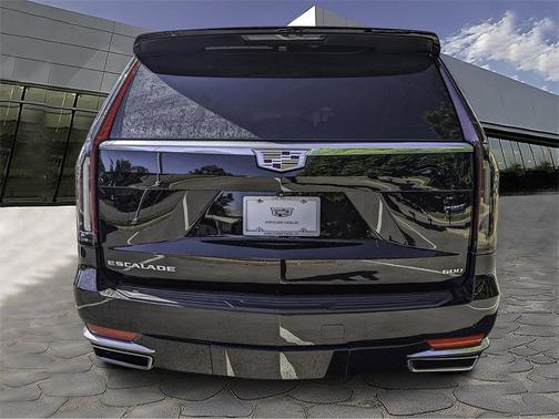2022 Cadillac Escalade Luxury