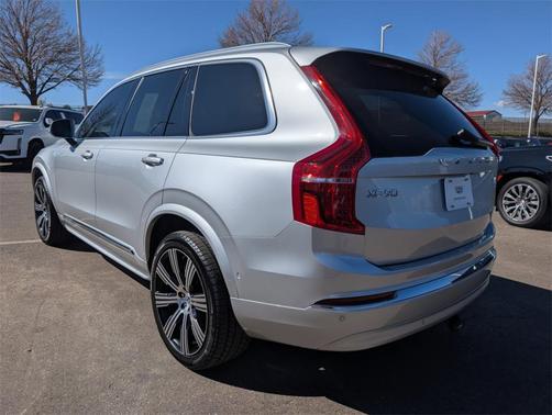 2022 Volvo XC90 Recharge Plug-In Hybrid T8 Inscription Extended Range 6P