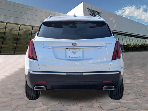 Crystal White Tri-Coat 2026 Cadillac XT5 Luxury