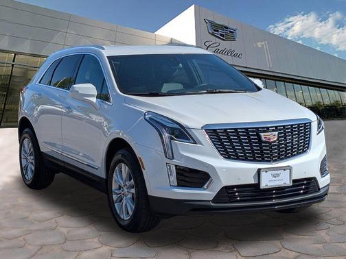Crystal White Tri-Coat 2026 Cadillac XT5 Luxury