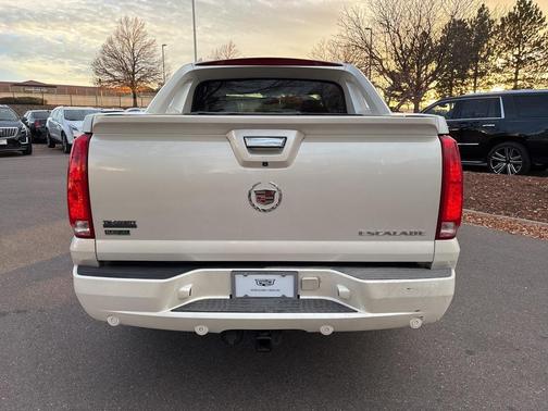 2011 Cadillac Escalade EXT Premium