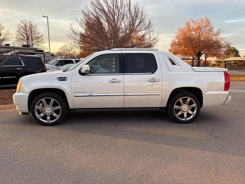 2011 Cadillac Escalade EXT Premium