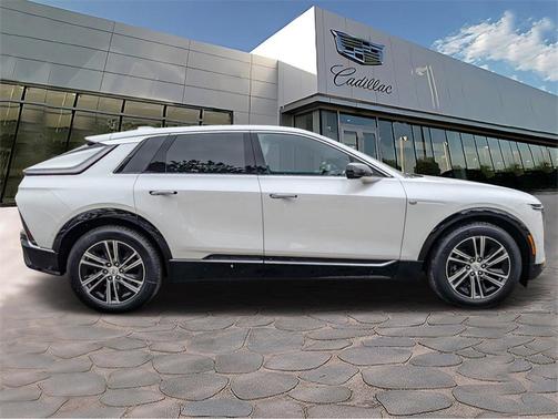 2025 Cadillac LYRIQ Luxury