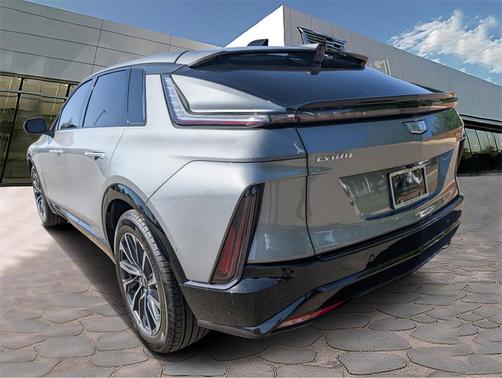 2024 Cadillac LYRIQ Sport