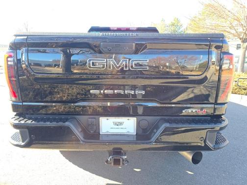 2024 GMC Sierra 2500 AT4