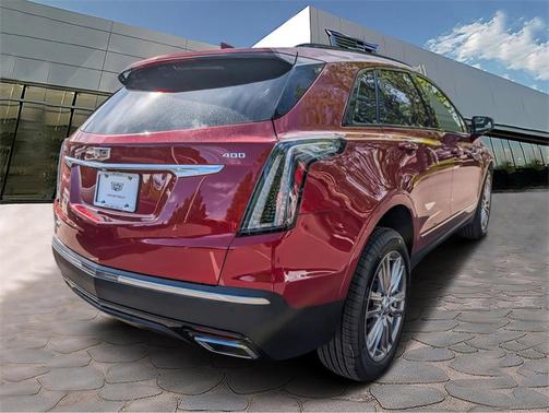 2025 Cadillac XT5 Sport