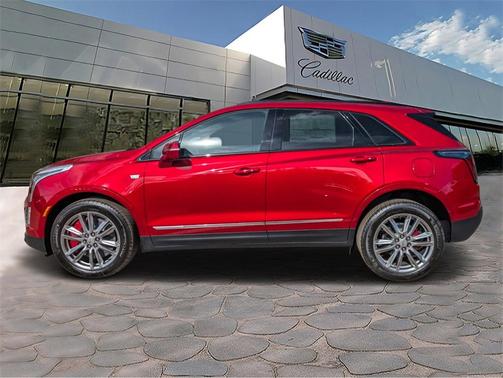 2025 Cadillac XT5 Sport