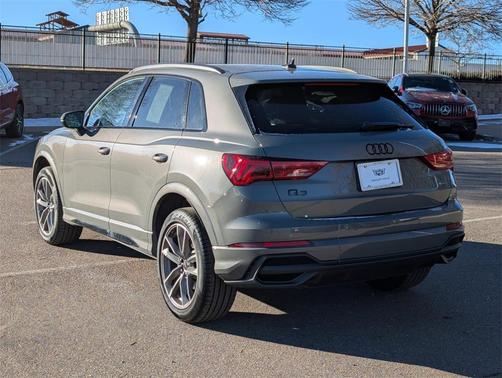 2024 Audi Q3 45 S line Premium