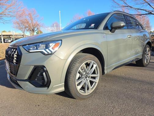 2024 Audi Q3 45 S line Premium