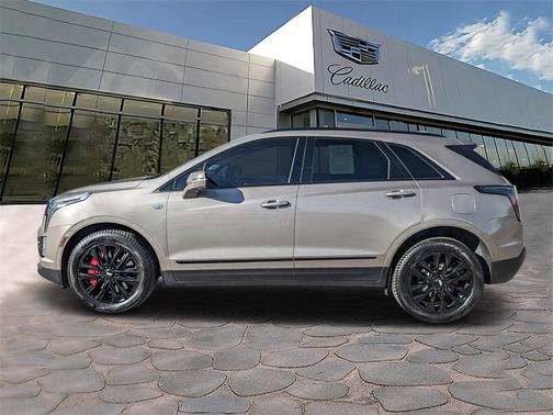 2022 Cadillac XT5 Sport