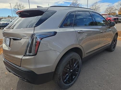 2022 Cadillac XT5 Sport