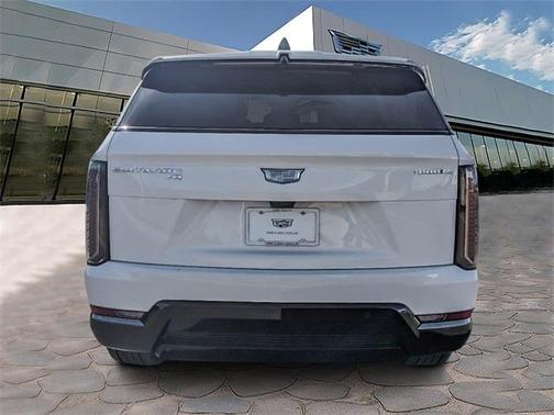 2025 Cadillac Escalade IQ 1