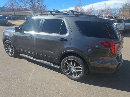 2019 Ford Explorer sport