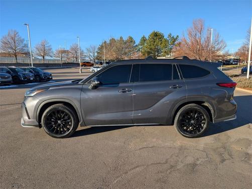 2023 Toyota Highlander XSE