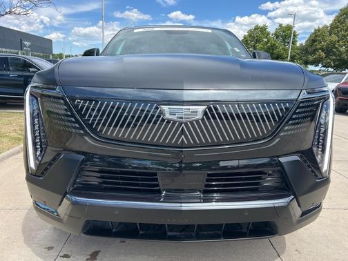 2025 Cadillac Escalade IQ Sport 2