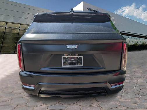2025 Cadillac Escalade IQ Sport 2