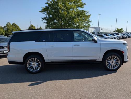 2022 Cadillac Escalade ESV Sport Platinum