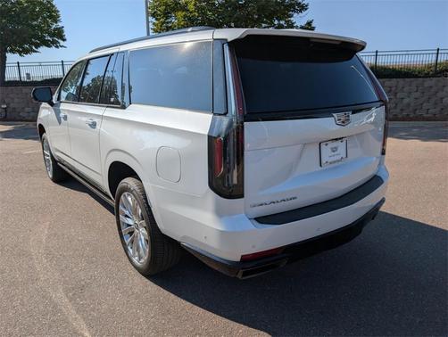 2022 Cadillac Escalade ESV Sport Platinum