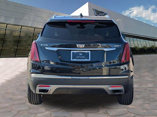 Stellar Black Metallic 2022 Cadillac XT5 Premium Luxury