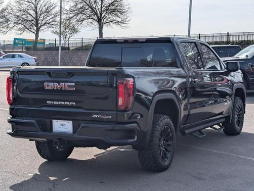 Onyx Black 2023 GMC Sierra 1500 AT4X