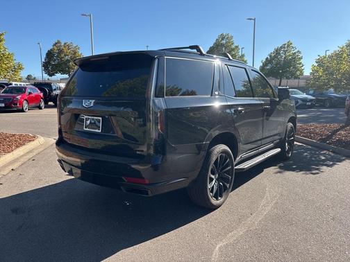 2024 Cadillac Escalade Sport