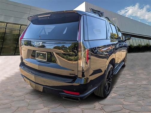 2024 Cadillac Escalade Sport