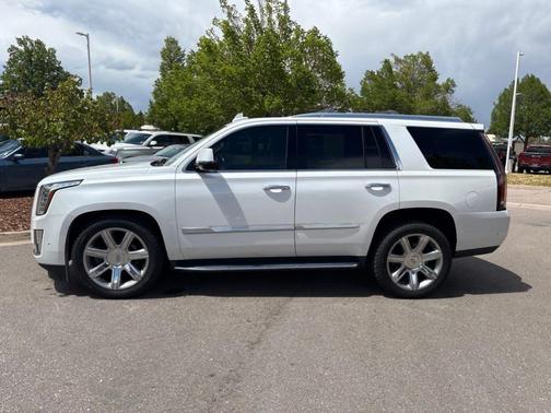 Crystal White Tri-Coat 2019 Cadillac Escalade Luxury